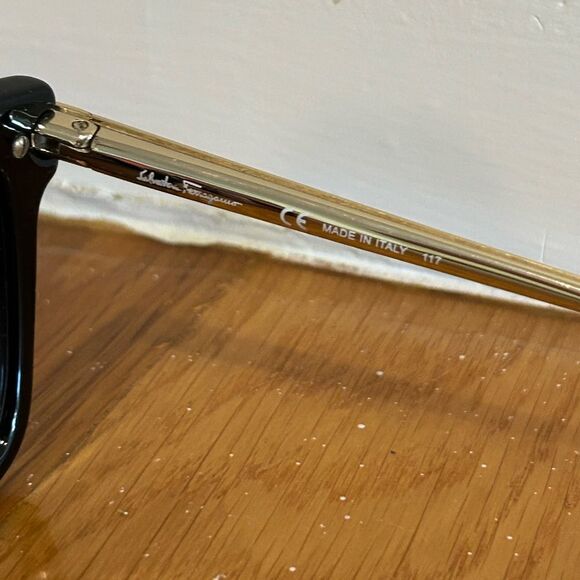 Gorgeous!! SALVATORE FERRAGAMO 52mm Sunglasses sf832s - Picture 10 of 11